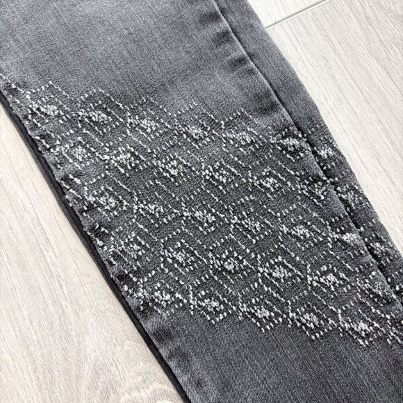 Brockenbow Womens Size 26 Grey Embroidered Skinny Jeans Emma Medium Waist - Picture 5 of 9